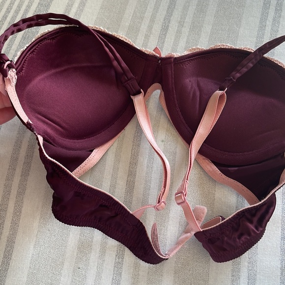 NWOT VICTORIA’S SECRET SEXY LITTLE THINGS CLAM SHELL BRA. Sz 34B. Plum w/pink. - Picture 6 of 8